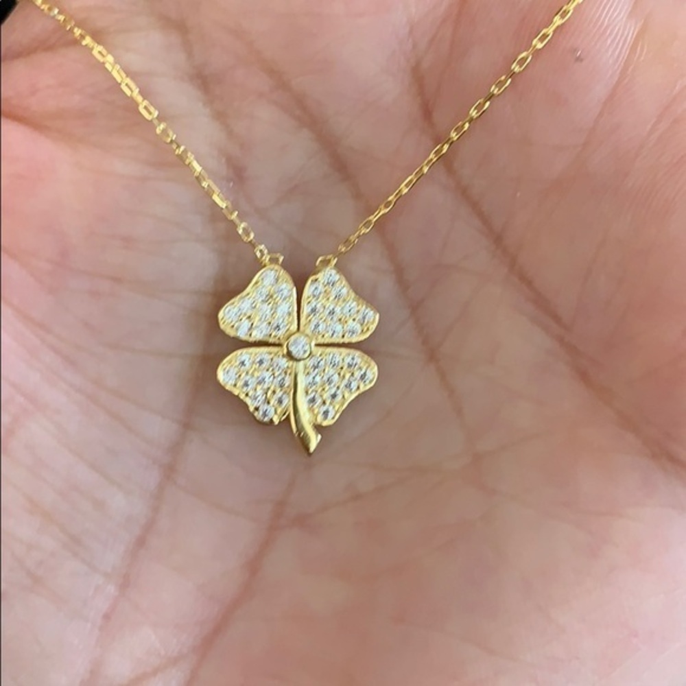 Gold plate Clover Heart Flower Pendant Necklace